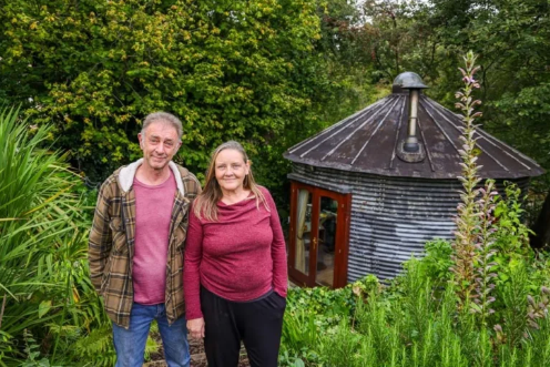 People laughed at this couple when they bought a grain silo for 1 pound but how they transformed it stunned everyone
