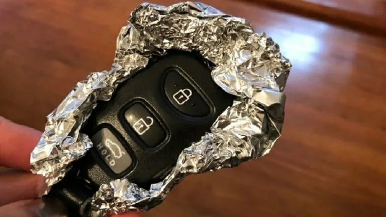 Here’s why you should always wrap your car keys in aluminium foil