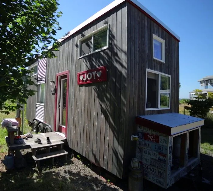 Woman couldn’t retire but tiny home costs her $75/month and she’s built an entire village