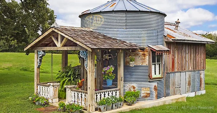 Peek inside – Old grain silo makes the coziest tiny home