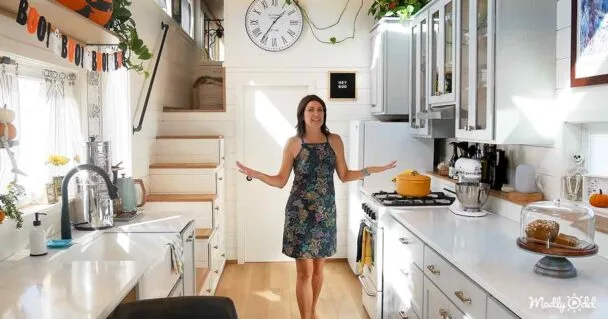 Single mom builds beautiful tiny home to share with her daughter