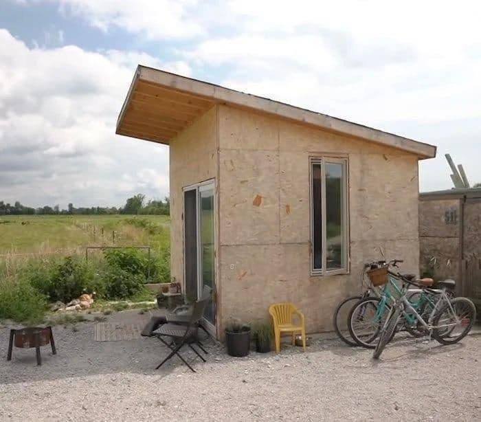 Recently divorced woman moves into 10’x11′ shed and coverts it into lovely tiny home