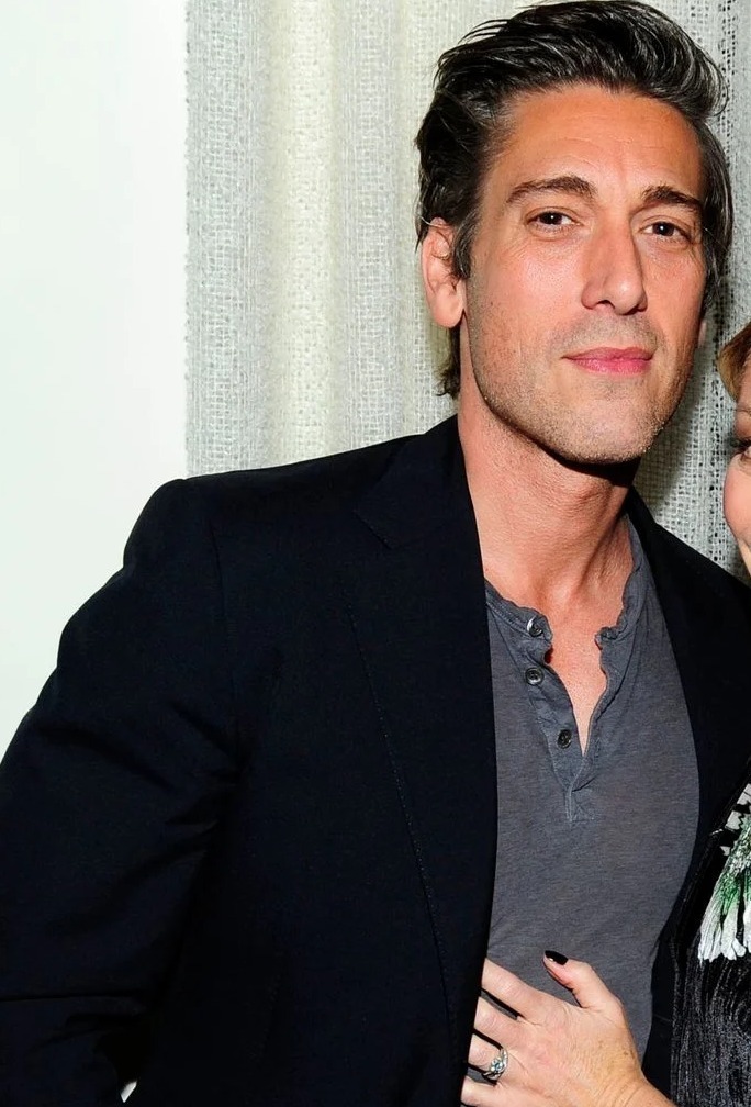 David Muir Reportedly Has a New Woman in His Life…And You Better Sit Down Because She Has Very Familiar Face