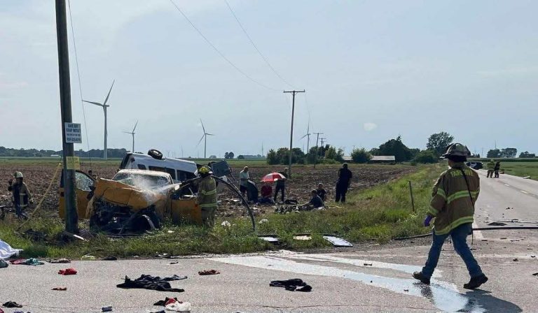 6 dead after truck crashes into van carrying