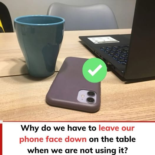 Is It Better to Place Your Phone Screen Up or Down on the Table?