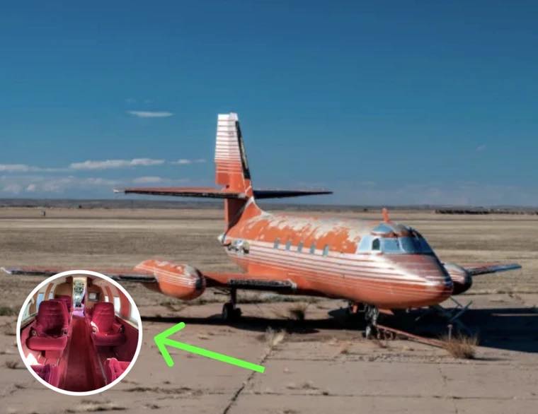 Elvis Presley’s 1962 Private Jet Is Up For Auction – Here’s How It Looks Inside