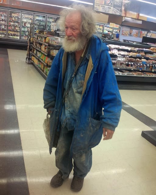 I Disguised Myself as Homeless and Walked Into a Huge Supermarket to Choose My Heir