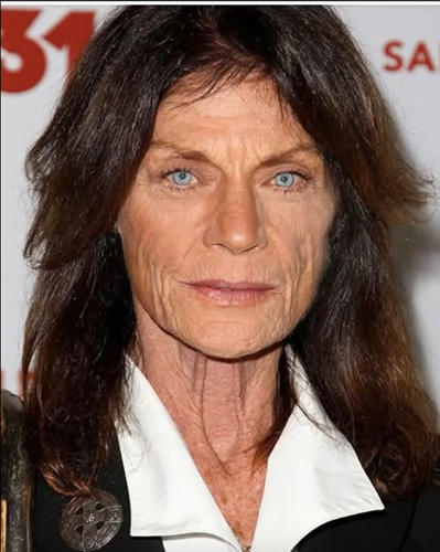 The Actress Who Redefines Aging: A Story of Poise and Natural Charm