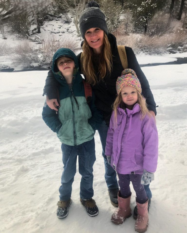 I’m a Single Mom of Two Young Kids – Chores Kept Getting Done Overnight, and Then I Finally Saw It with My Own Eyes