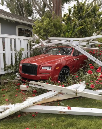 After My Rich Neighbor Ruined My Fence and Refused to Fix It, What I Found the Next Morning Blew Me Away