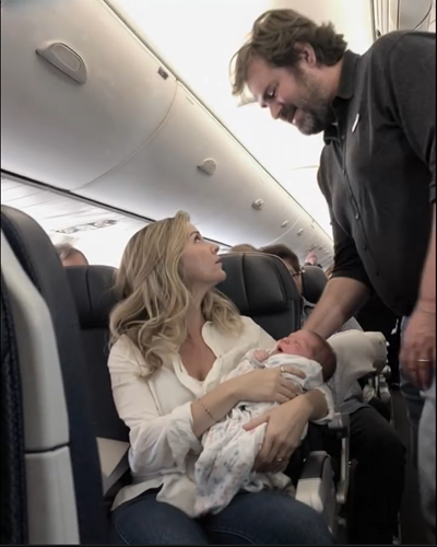 He Suggested I Move to the Airplane Restroom with My Baby – But He Was Shocked by Who Replaced Me