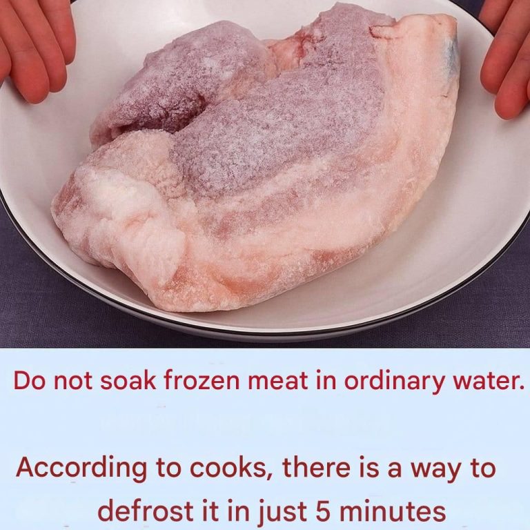 Do not thaw frozen meat in water! According to the chefs, there is a way to thaw it in 5 minutes while maintaining its great taste.